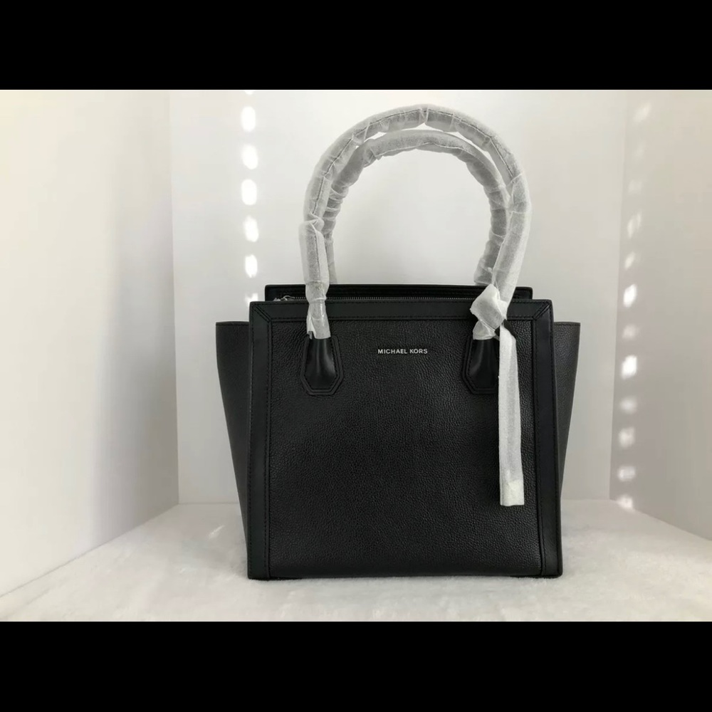 MICHAEL KORS MERCER STUDIO Black LG EW Tote Satchel